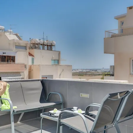 Makenzy Star 2bd Duplex 300m From Дом отдыха *