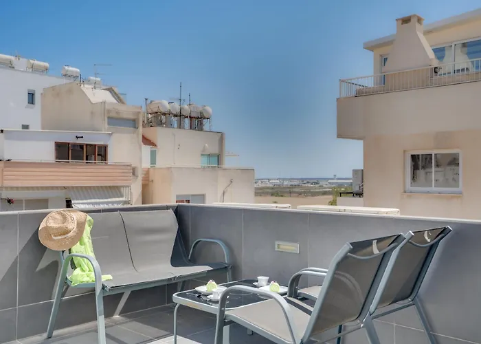 Makenzy Star 2bd Duplex 300m From Dom wakacyjny *